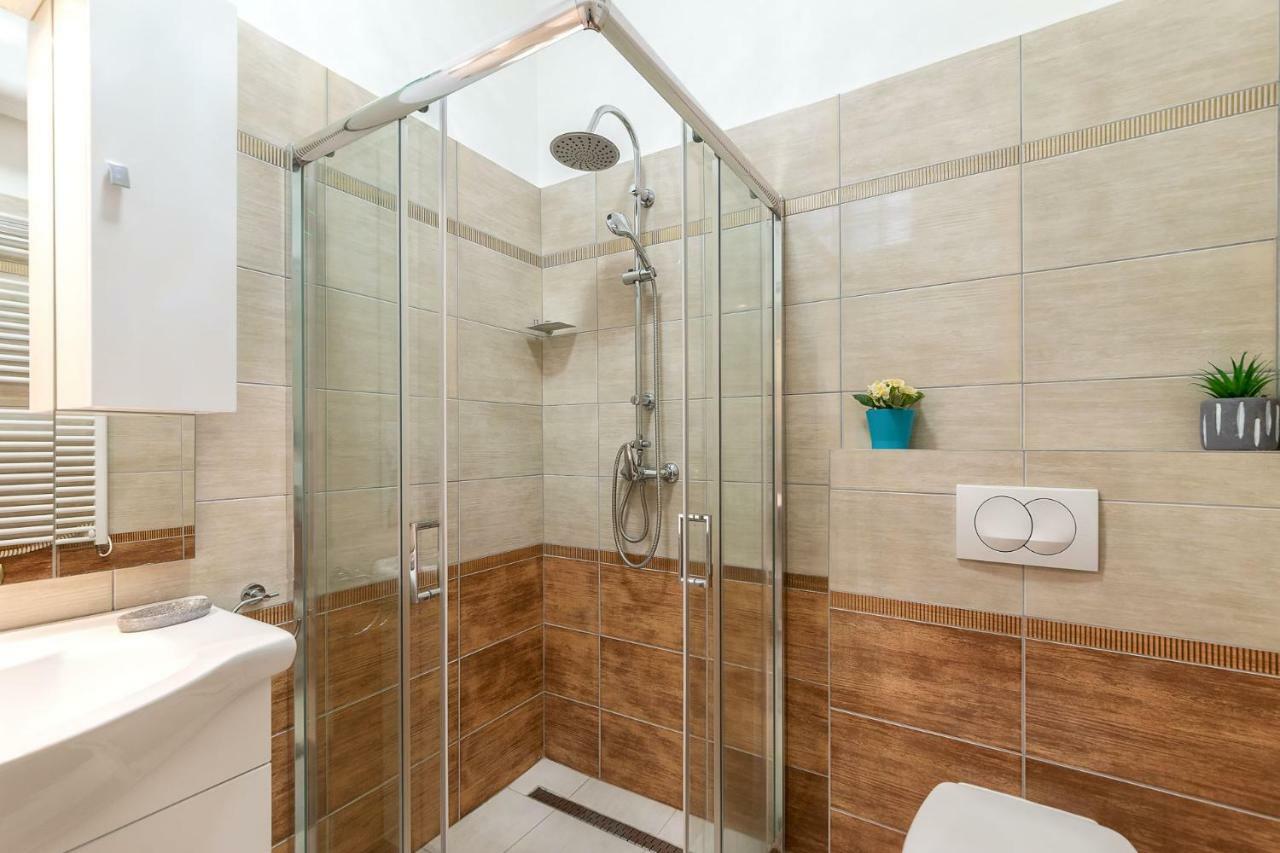 Kiraly Home Budapest City Center エクステリア 写真